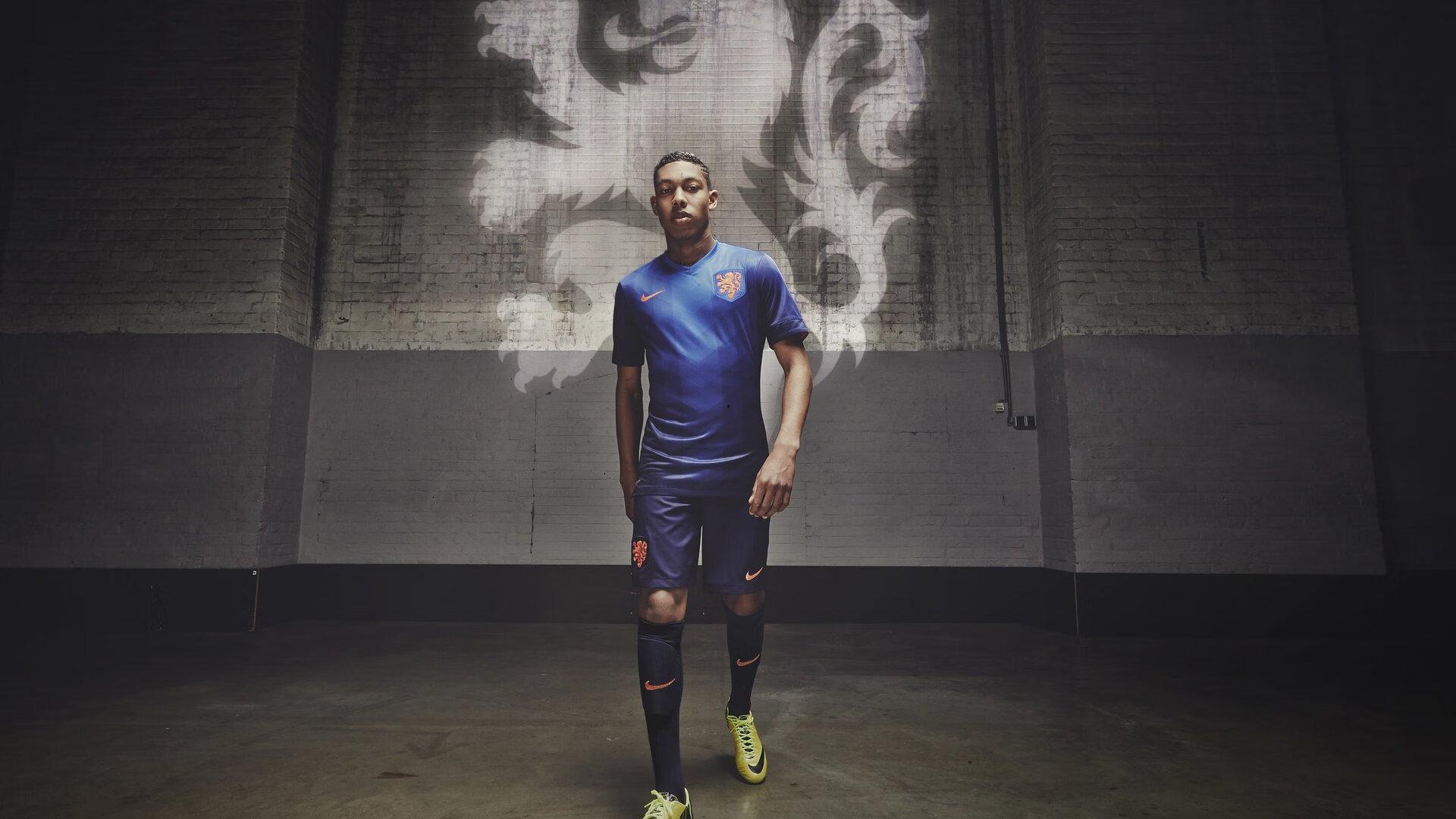 洛杉矶德比首节惊现冰火两重天，湖人进攻哑火，快船全面压制